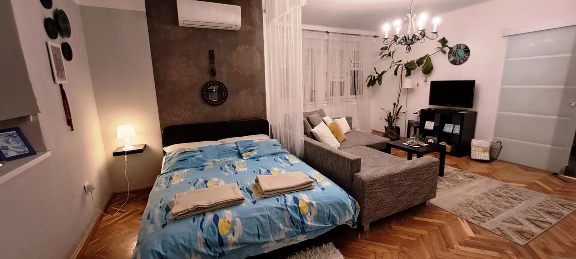 Belvarosi Studio Apartman Győr Exterior foto