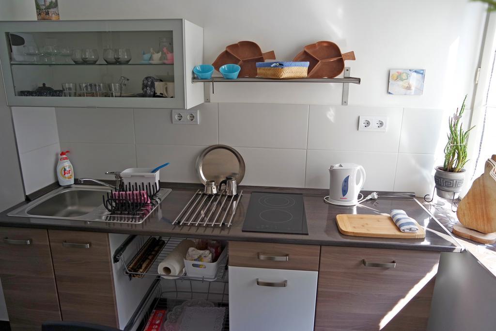 Belvarosi Studio Apartman Győr Exterior foto